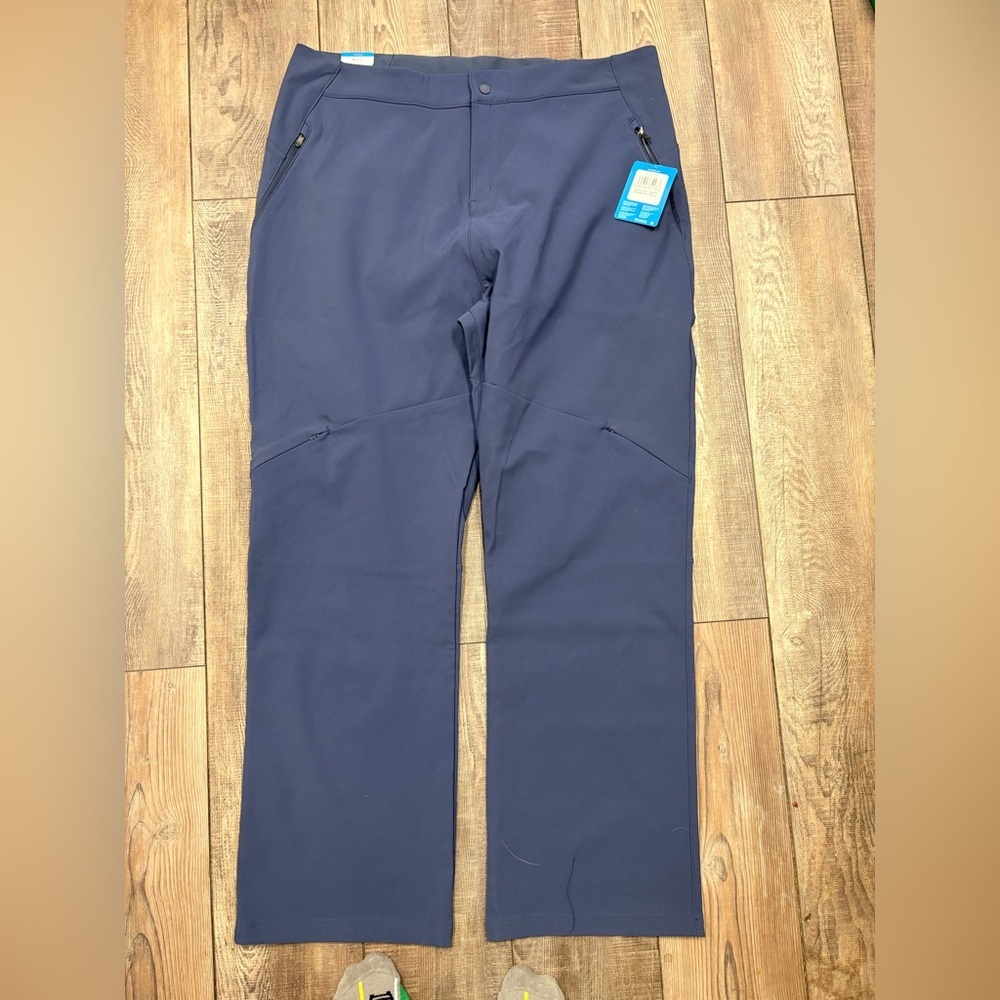 Columbia Women’s soft Shell Boot Cut winter pants